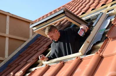 Pose de fenêtres de toit Velux à Olby